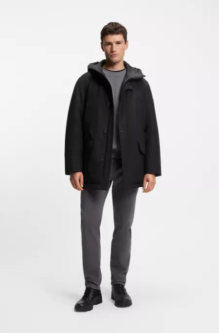 Water-repellent jacket with contrasting trims