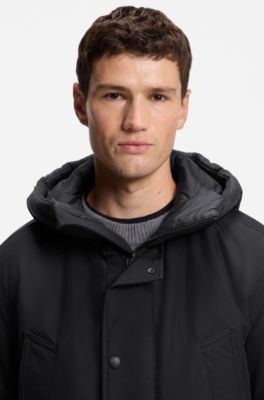 Wasserabweisende Jacke mit kontrastierendem Einsatz, Schwarz