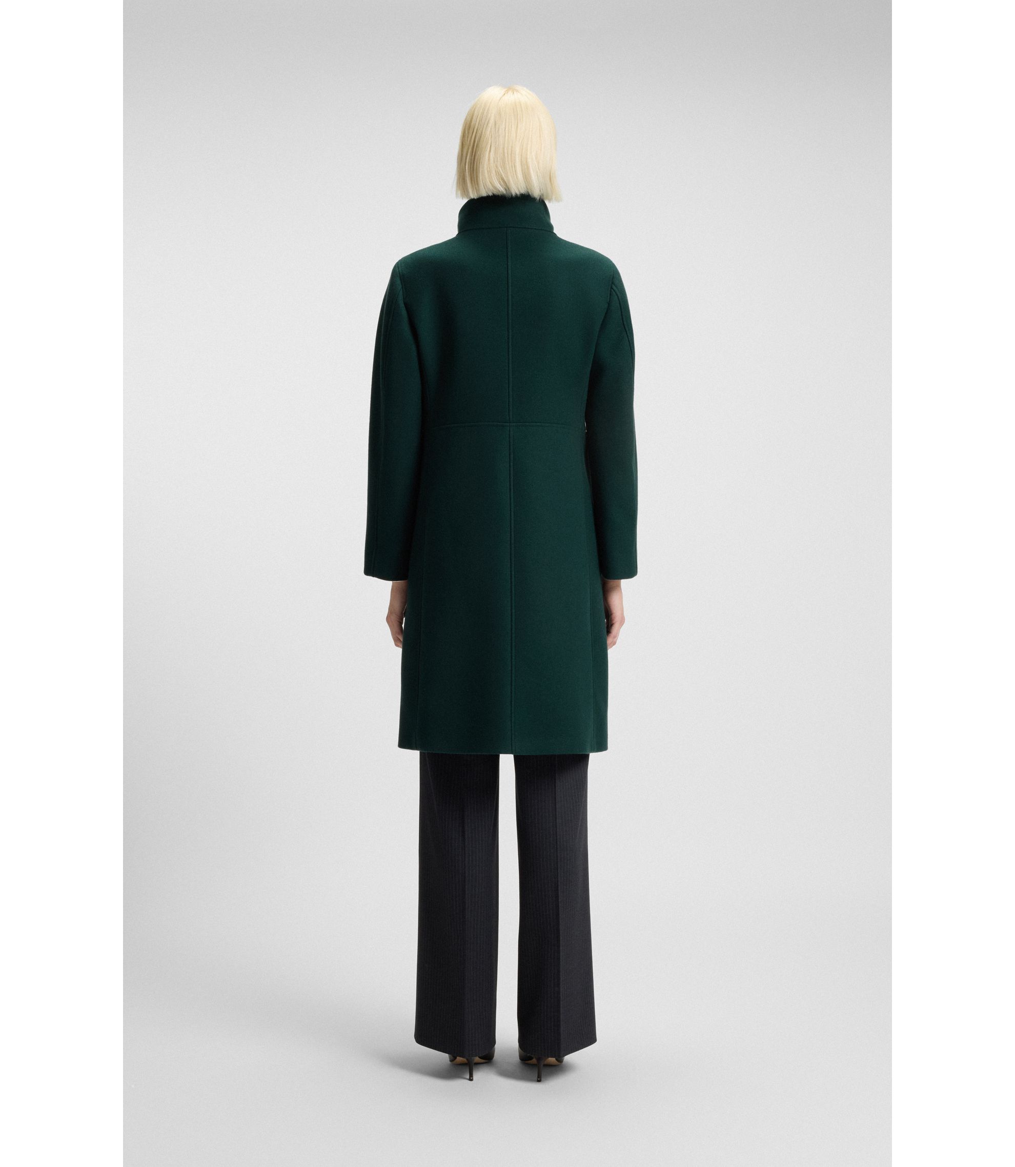 hbeu50547197_305_360?wid=1980&