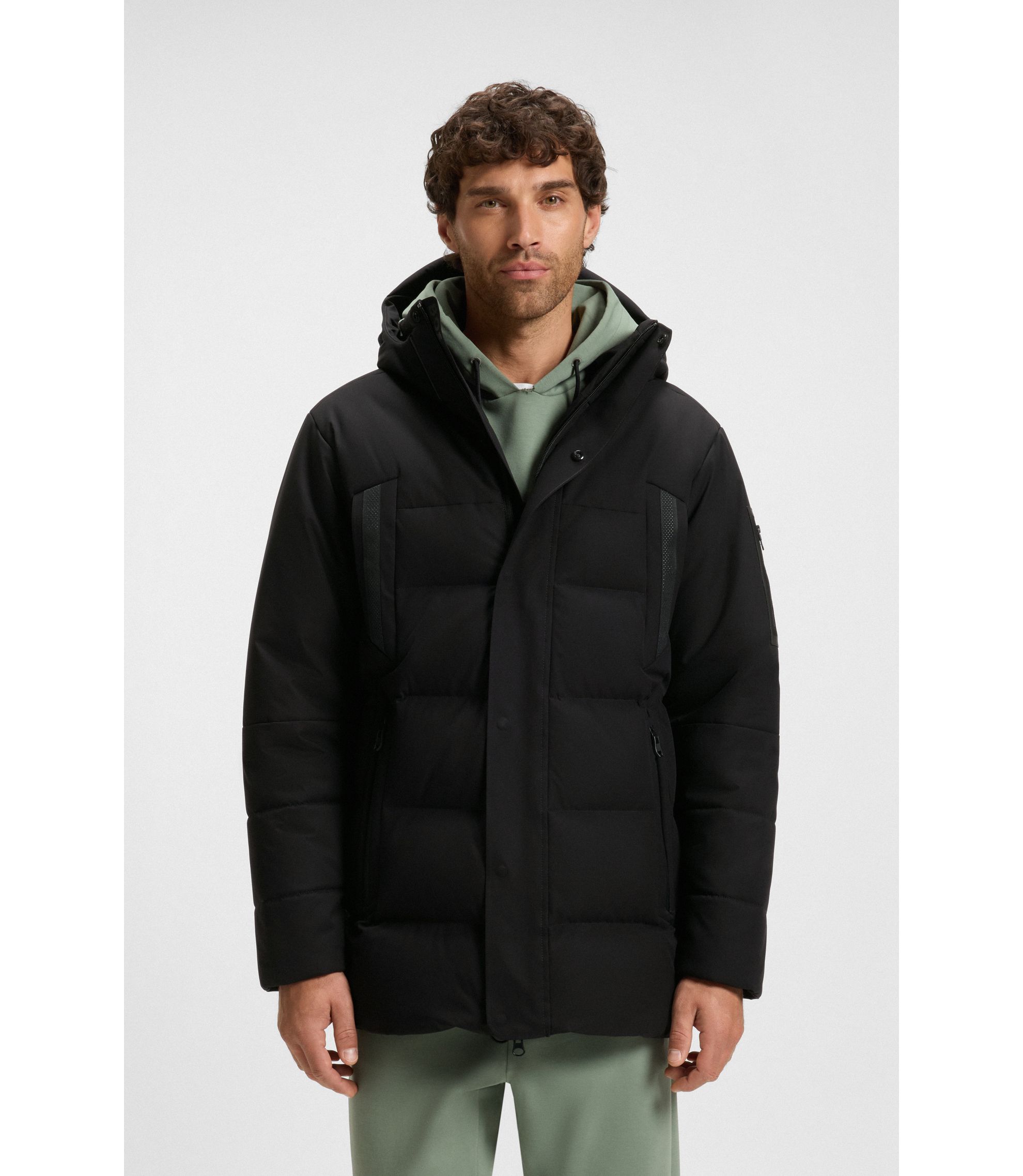 極美品 48サイズ HUGO BOSS リバーシブル キルティングダウン 極美品 48サイズ HUGO BOSS リバーシブル キルティングダウン