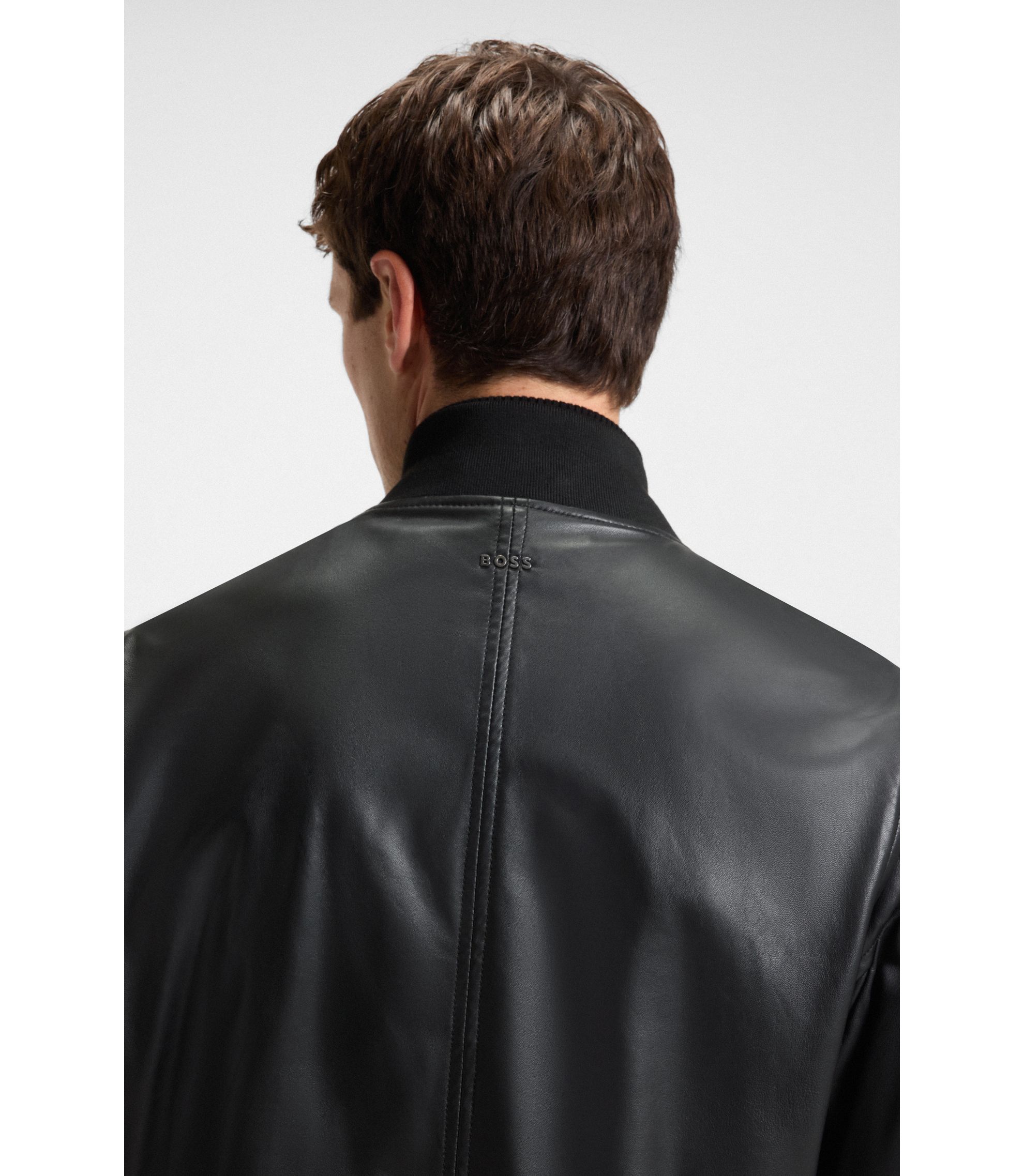 素材：レザー | BOSS Inspiration | HUGO BOSS