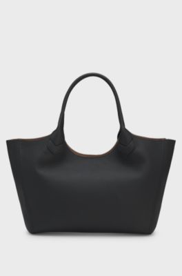 Tote bag in grained leather with logo lettering, Black