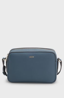 Sac port&eacute; crois&eacute; en cuir grain&eacute; avec logo, Bleu