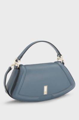 Ariell shoulder bag in grained leather, Light Blue