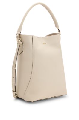 Bucket bag in grained leather, Light Beige