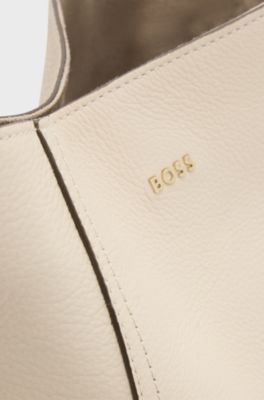 Borsa a secchiello in pelle martellata, Beige chiaro