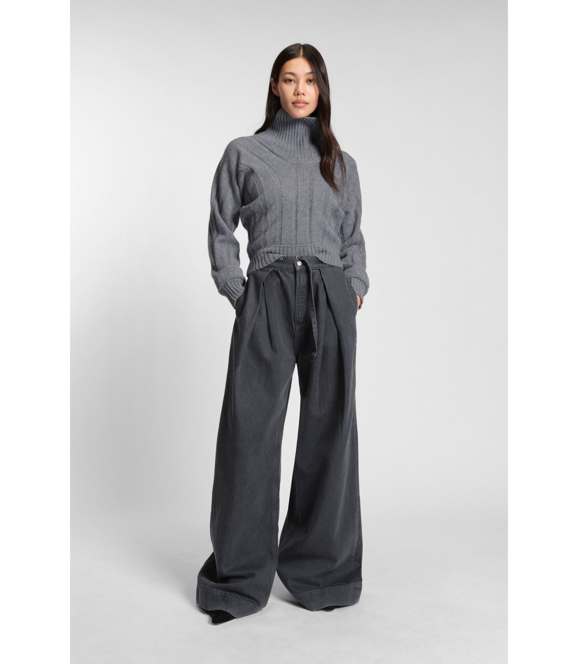 hbeu50547893_058_300?wid=1980&