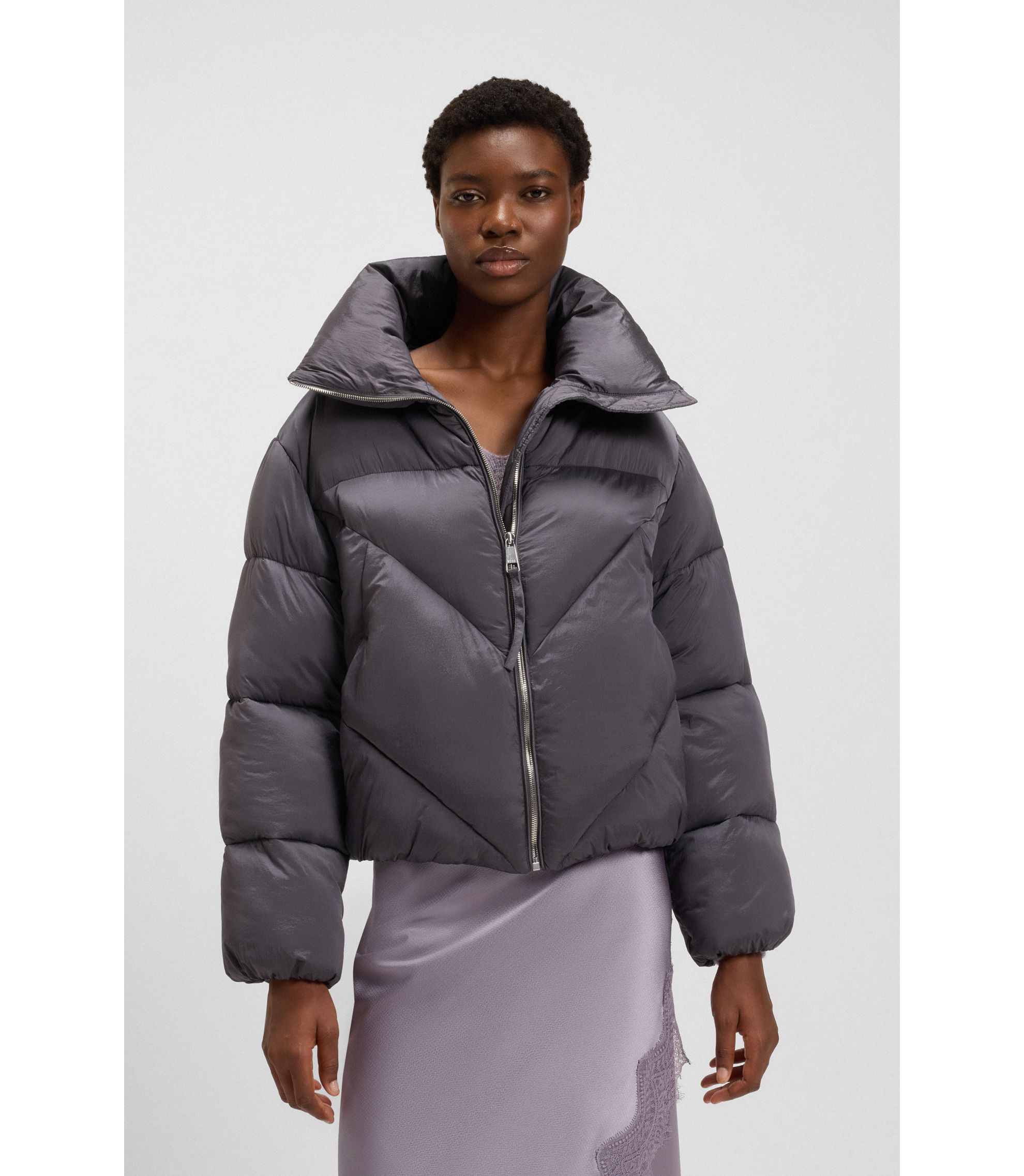 Steppjacke mit Reißverschluss aus schimmerndem Gewebe