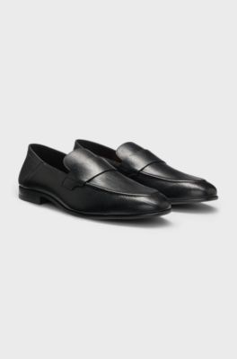 Penny loafers in tumbled leather, Black