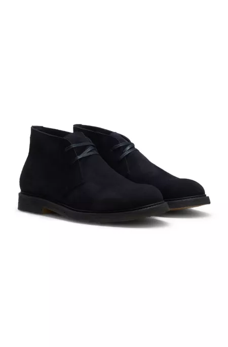 Suede desert boots with rubber sole