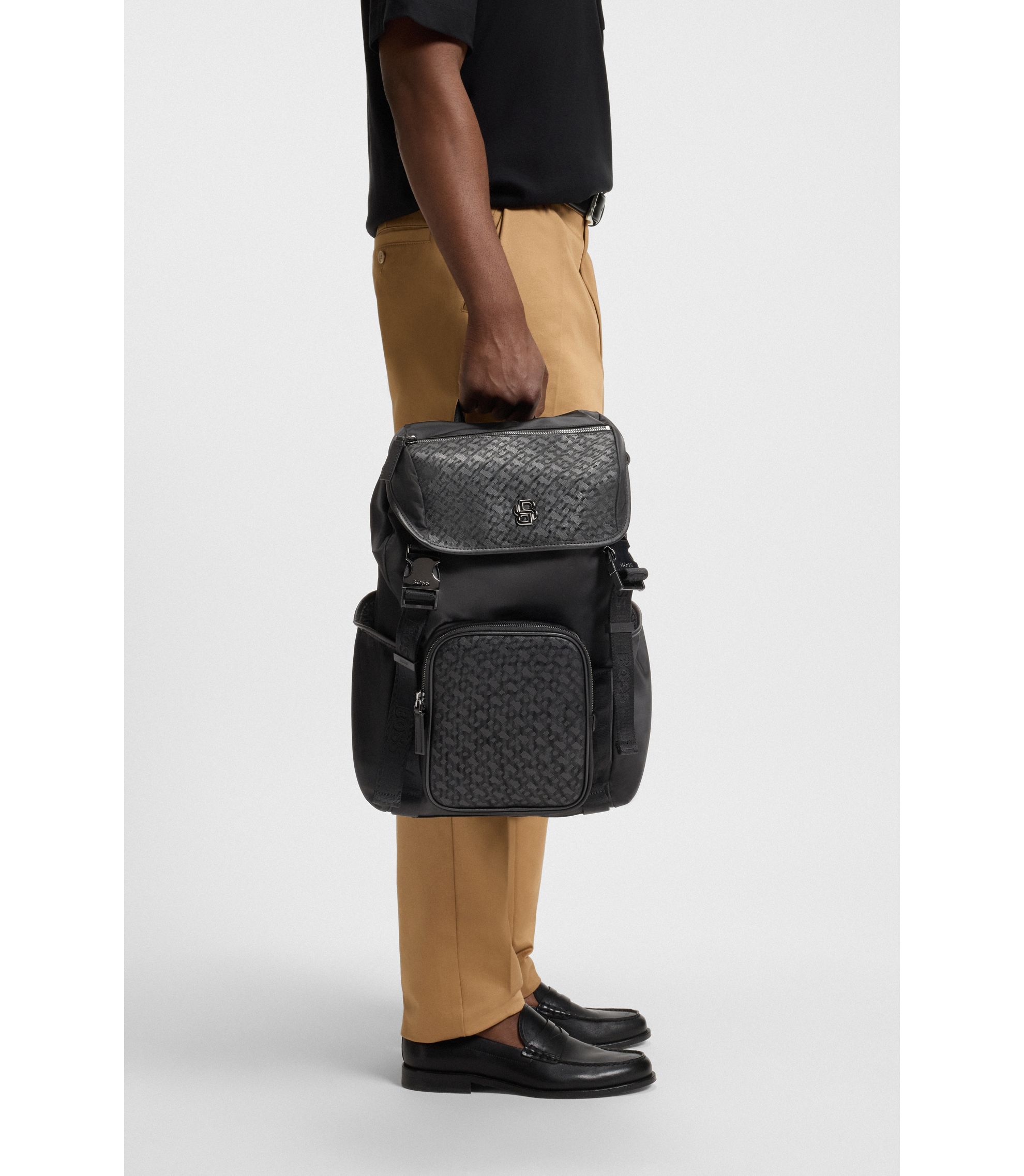 hbeu50548079_001_300?wid=1980&