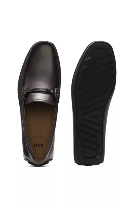 Nappa-leather driver shoes with branded hardware