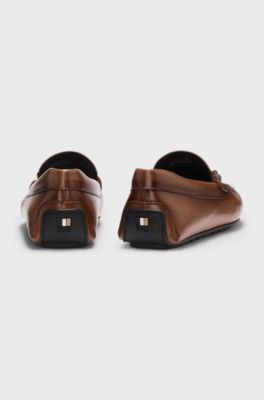 Loafers van nappaleer met metalen merkaccent en doorlopende zool, Bruin