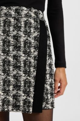 Mini skirt in patterned feather tweed, White / Black