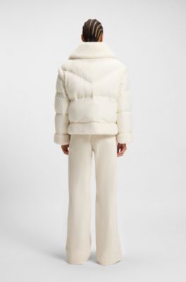 Water-repellent jacket with teddy trims, White