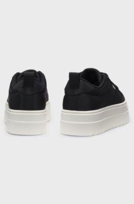 Low-top trainers with platform sole, Black