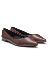Ballerina pumps in nappa leather with stacked-logo trim, Dark Brown