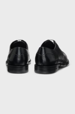 Derby shoes in leather with durable outsole, Black