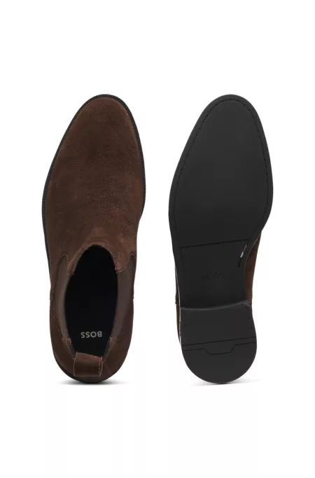 Bottines en cuir suédé à empiècements élastiques