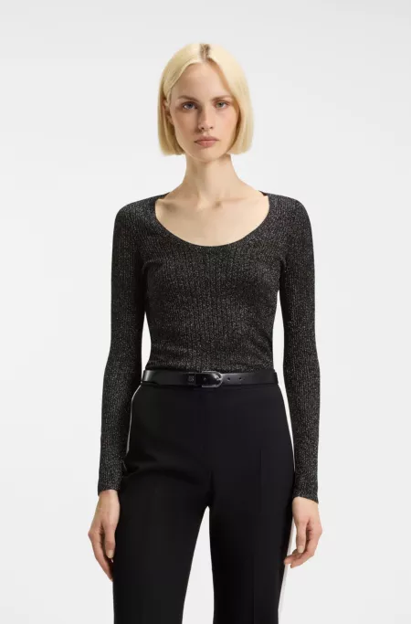 Pull en fil brillant à côtes mélangées