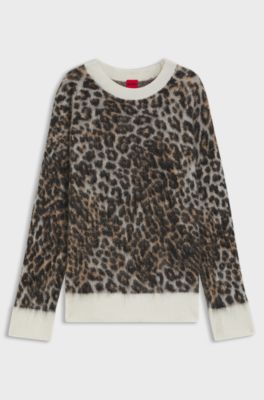 Loose-fit knitted sweater with leopard jacquard, Patterned