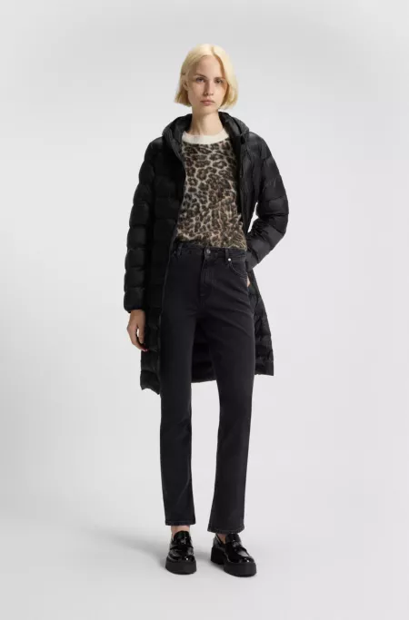 Loose-fit knitted sweater with leopard jacquard