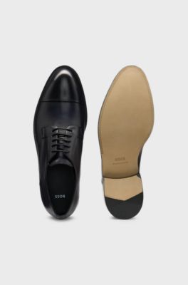 Derby shoes in leather with cap toe, Dark Blue