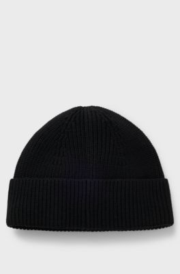 Wool-blend beanie hat with logo label, Black