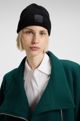 Wool-blend beanie hat with logo label, Black