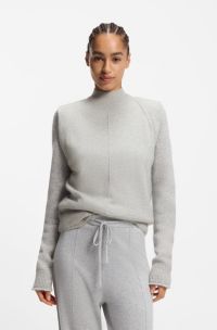 Sleeveless knitted top in cashmere with shoulder patches, Light Grey