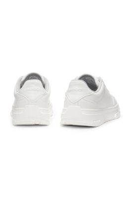 Sneakers i imiteret l&aelig;der med zigzag-detaljer, Hvid