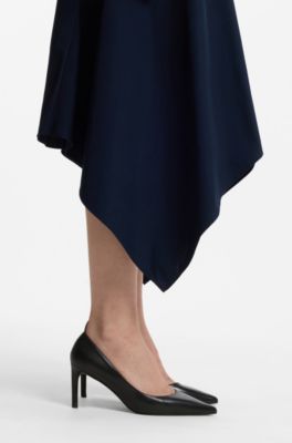 Spitze Pumps aus Leder, Schwarz