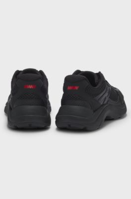 Sneakers in mesh e similpelle, Nero