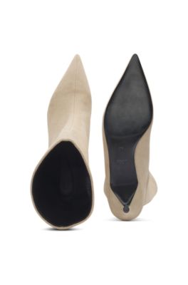 Tubo-Boots aus Veloursleder mit Pfennigabsatz, Hellbeige