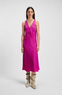 Stivali tubolari in pelle scamosciata con tacco medio, Beige chiaro