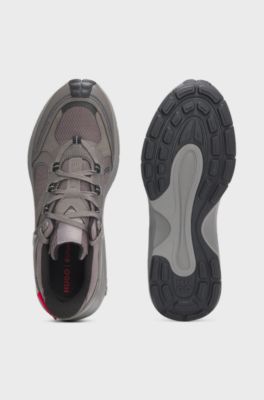 Sneakers in materiali misti con etichetta con logo laterale, Grigio scuro