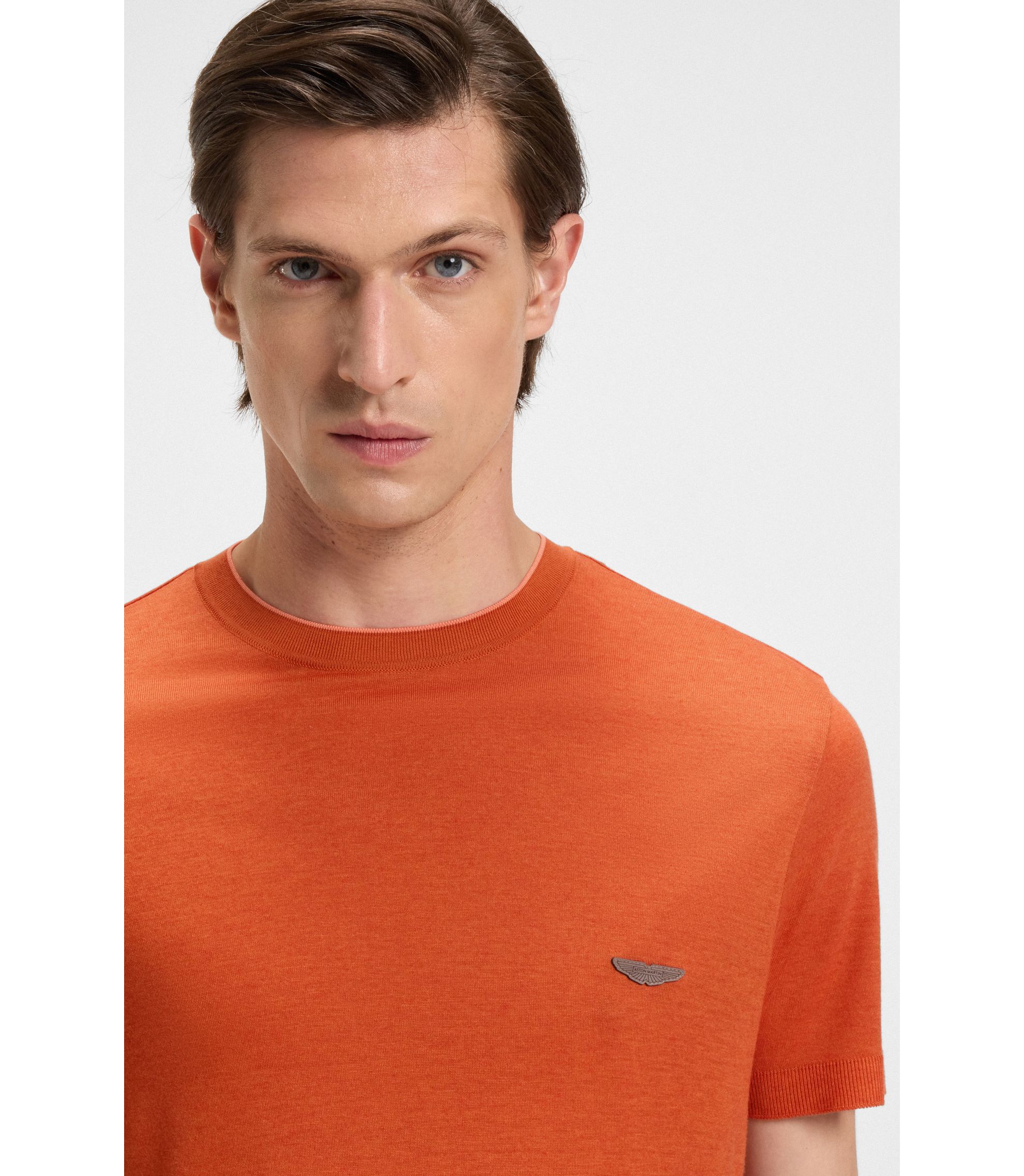 BOSS - BOSS x ASTON MARTIN Tシャツ ヌバックロゴ - オレンジ