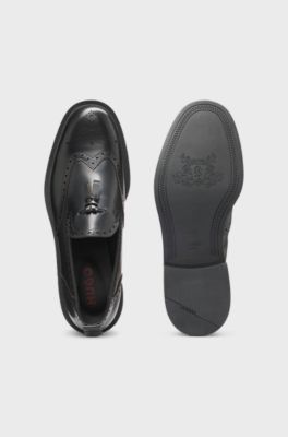 Leather loafers with brogue details, Black