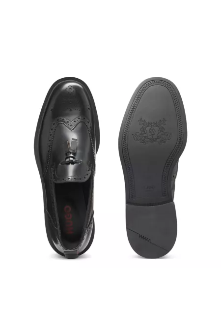 Leather loafers with brogue details
