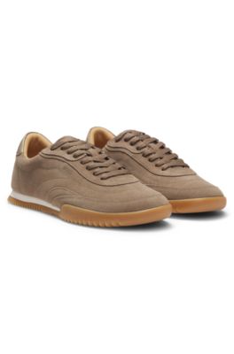Low-top trainers in suede and leather, Beige