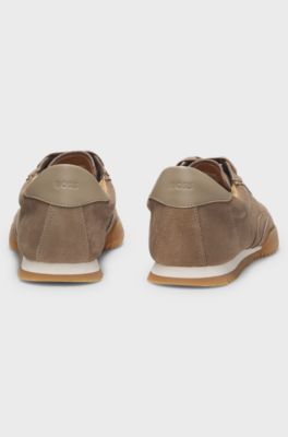 Low-top trainers in suede and leather, Beige