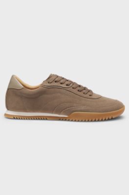 Low-top trainers in suede and leather, Beige