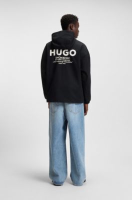 Wasserabweisende Jacke mit Kapuze und Logo-Print, Schwarz