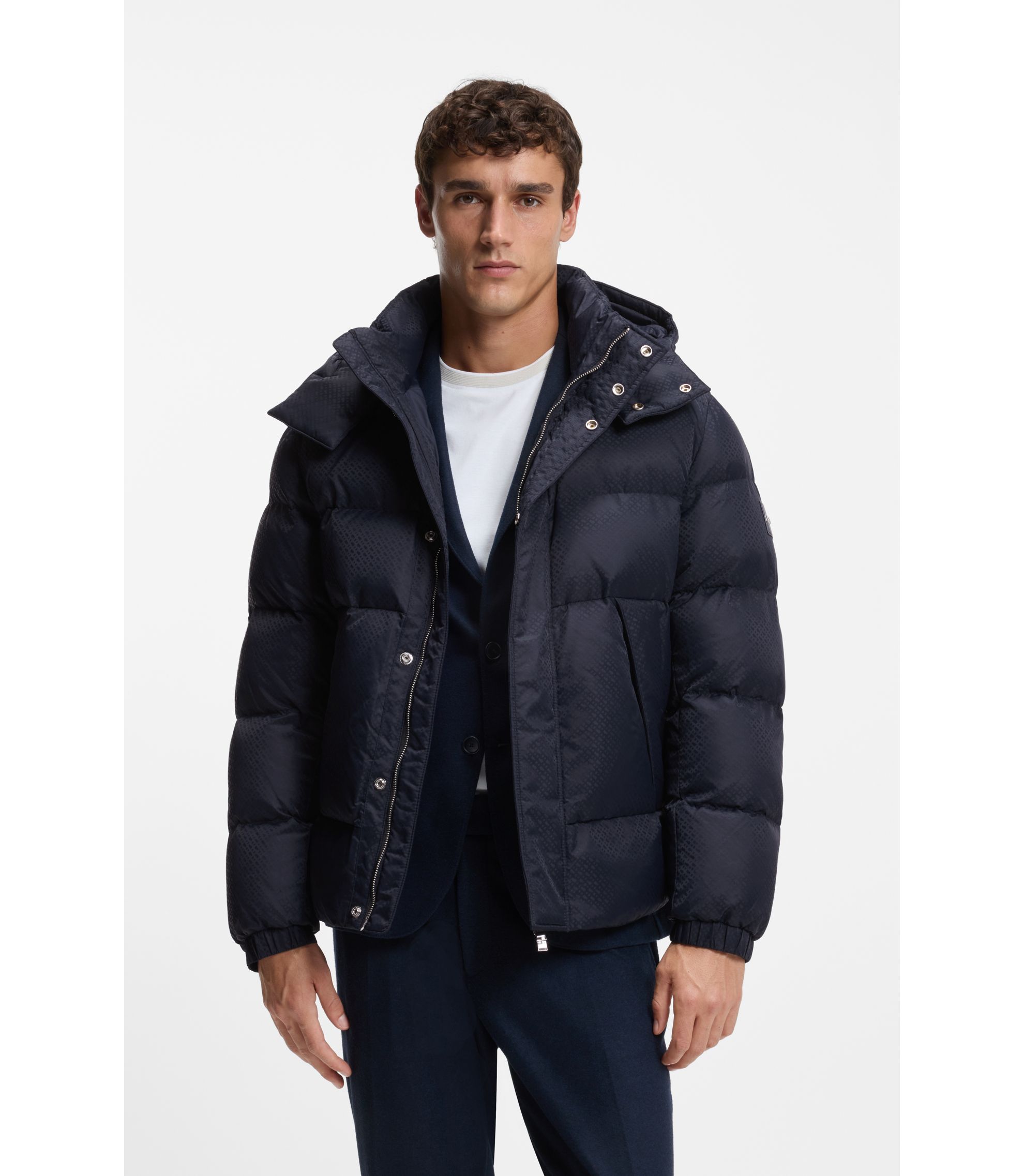 hbeu50548727_404_350?wid=1980&