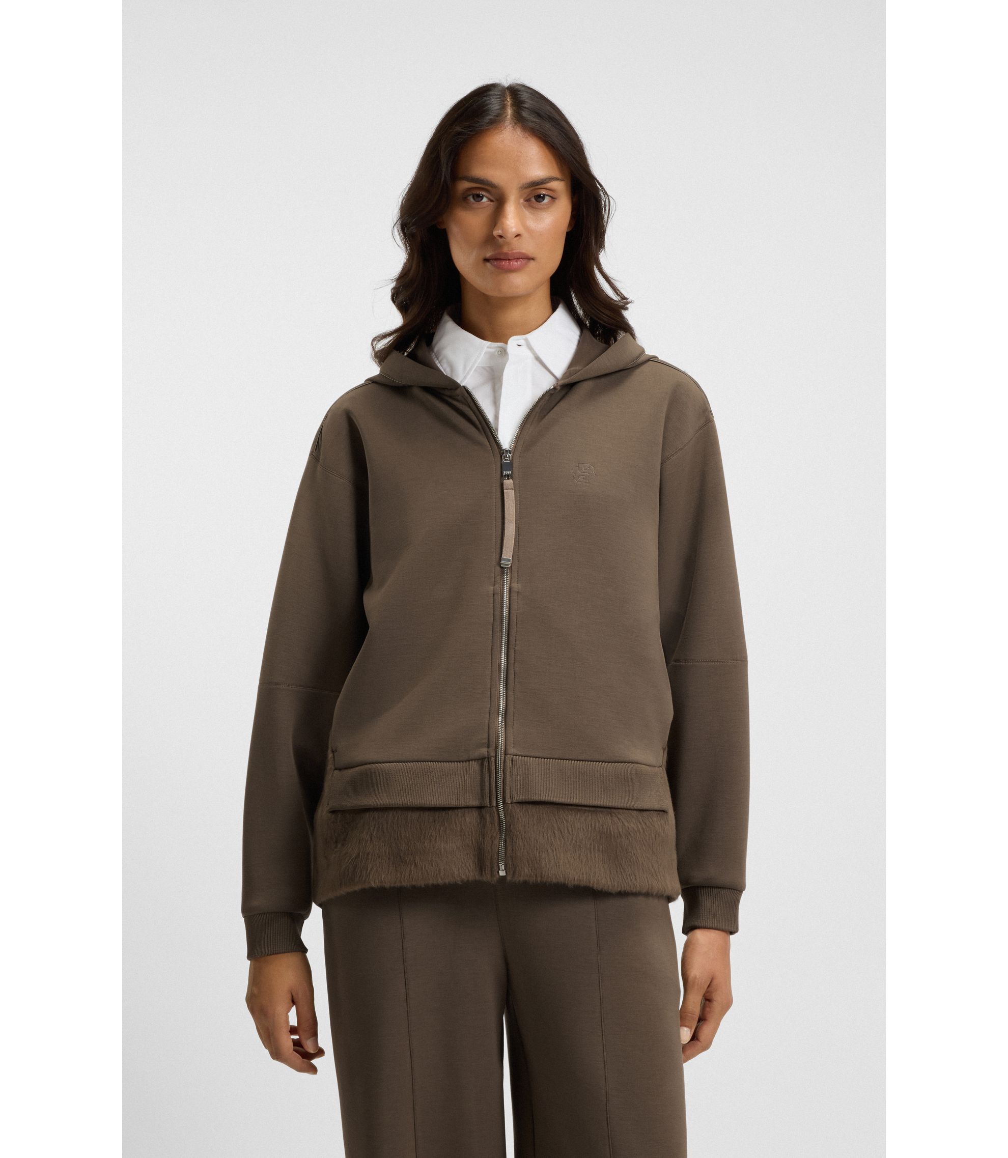 hbeu50548731_019_350?wid=1980&