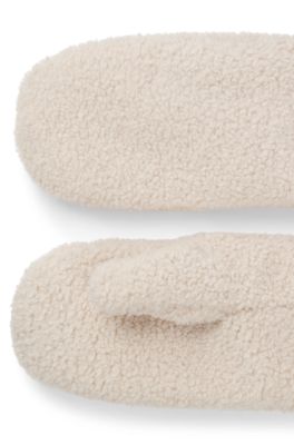 Teddy mittens with faux-leather cord, Natural