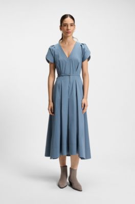 Enkellaarsjes van su&egrave;de met Cubaanse hak, Lichtbruin