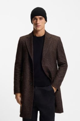 Cashmere beanie hat with logo plaque, Black