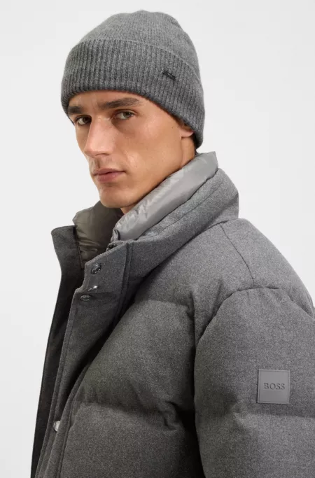 Cashmere beanie hat with logo plaque