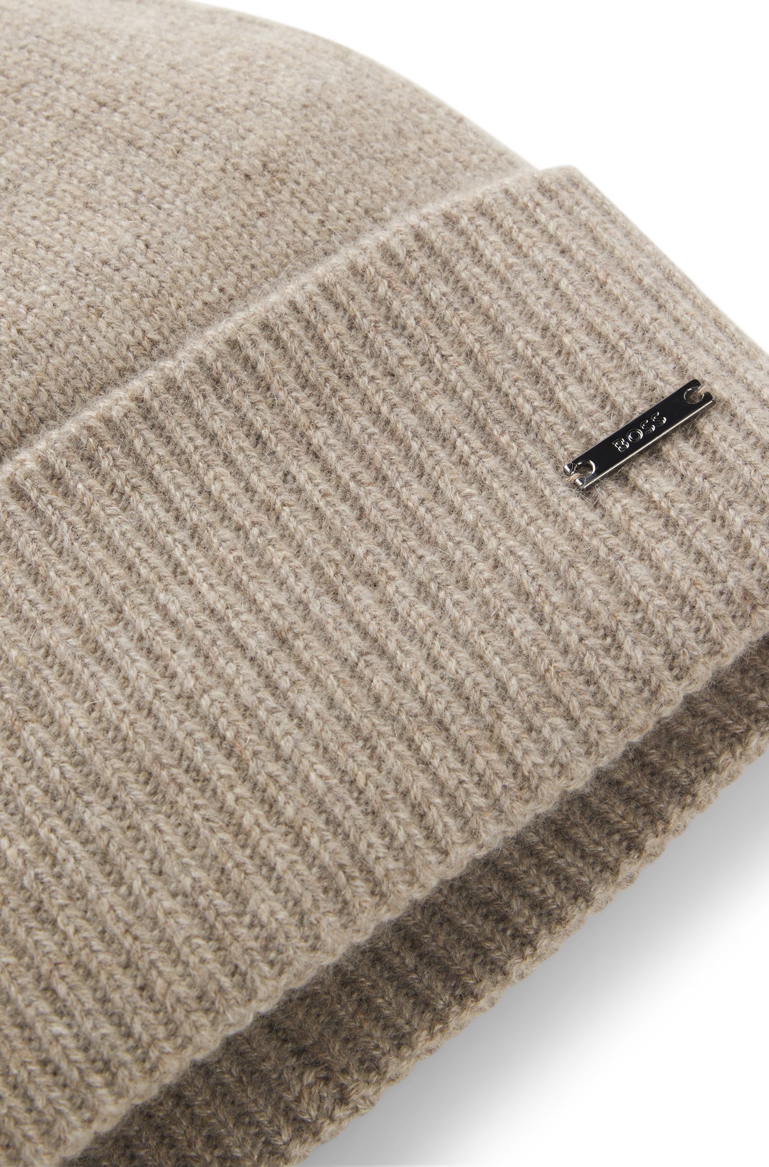 Boss Knitted cashmere beanie with metal logo plaque mössor herr – bild 5
